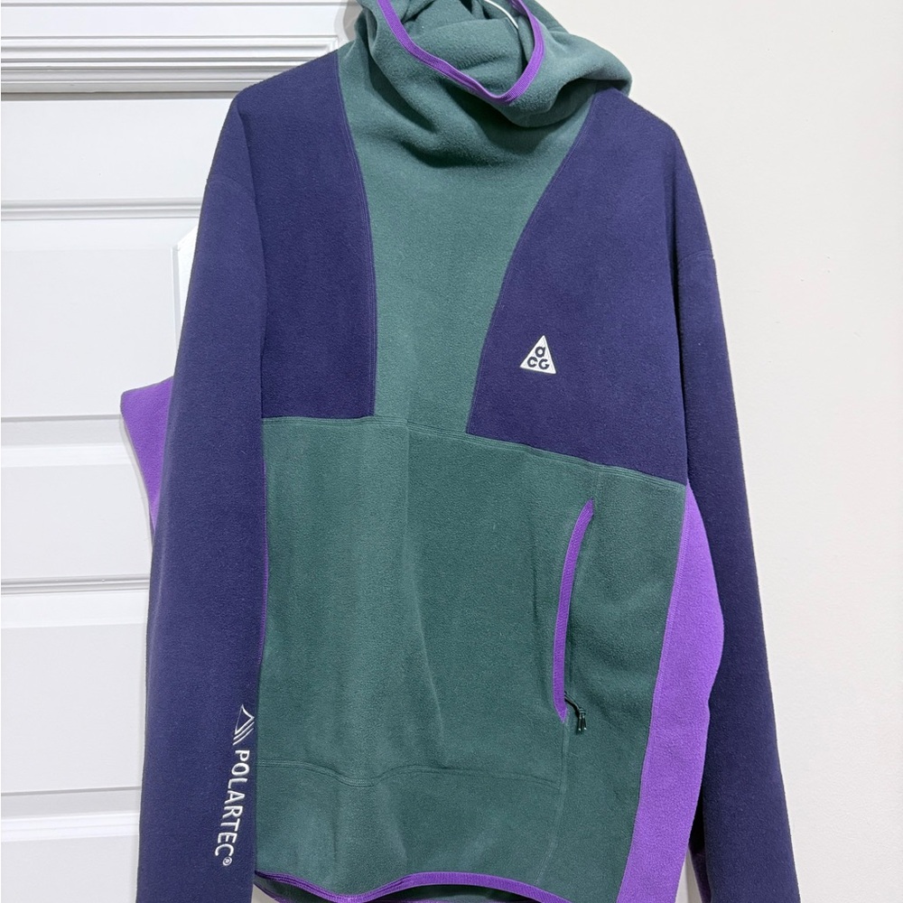 Nike Men's ACH Polartech Green and Purple Hooded Pullover